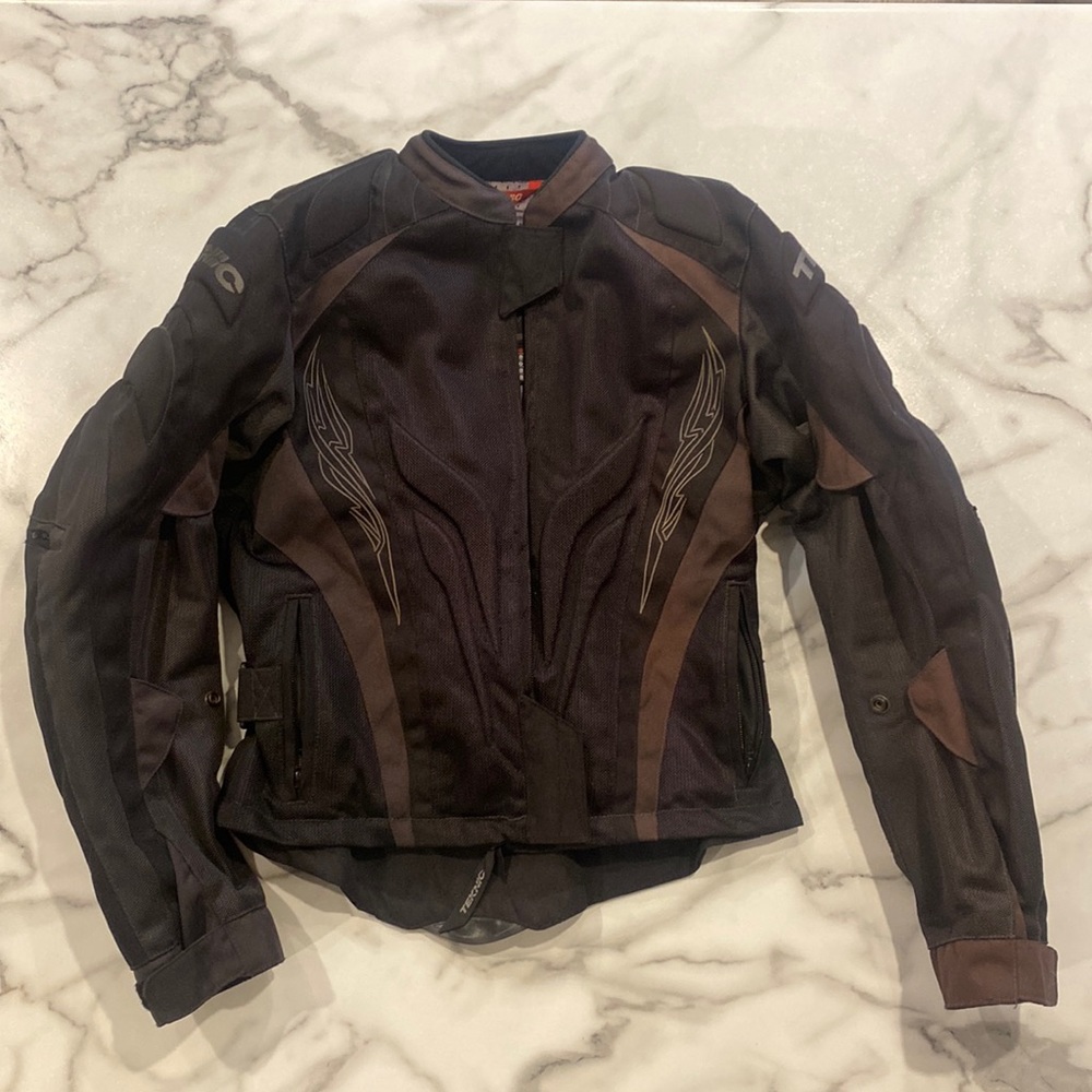 Moyer cycle woman’s jacket